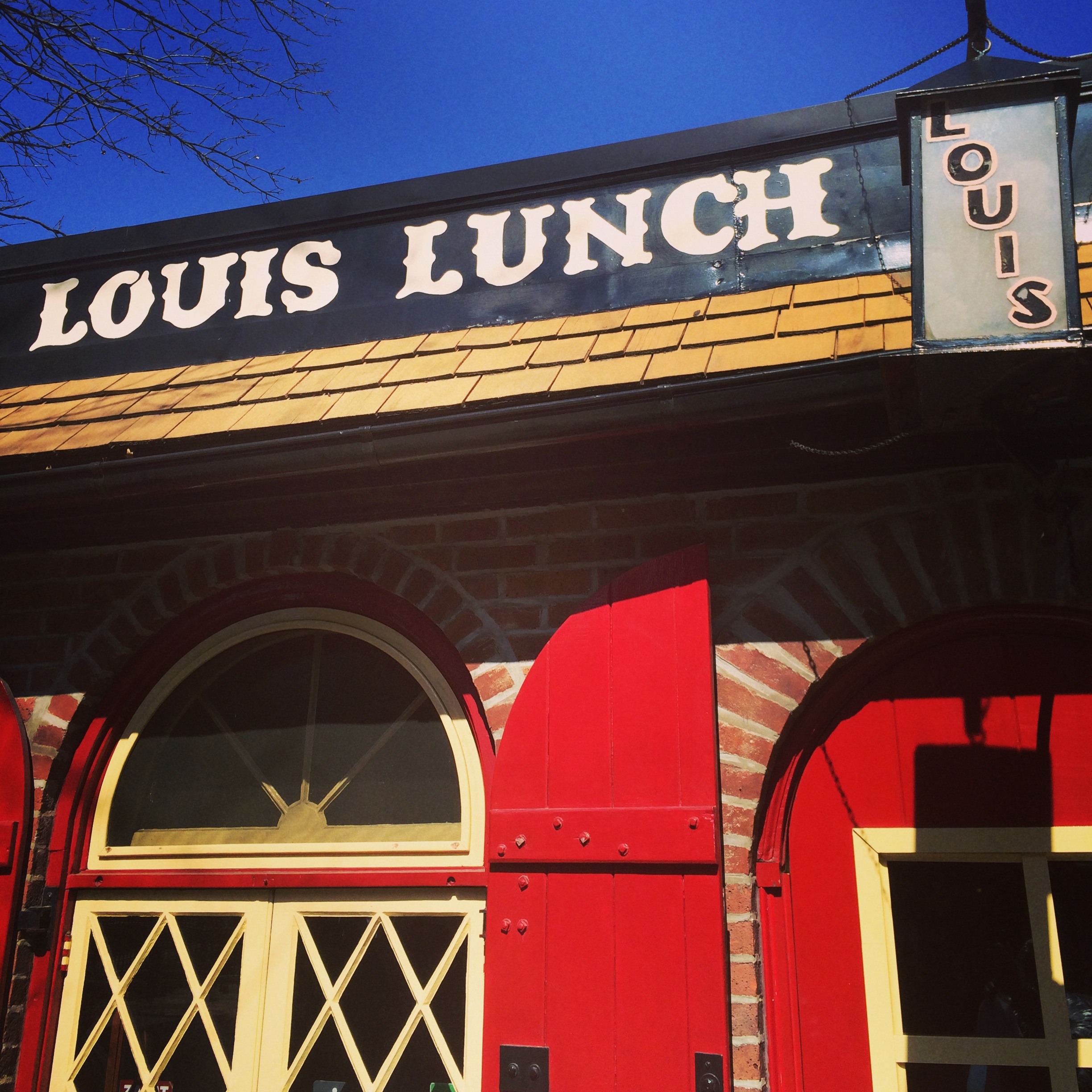 TAKE A BITE OF HISTORY AT LOUIS’ LUNCH IN NEW HAVEN, BIRTHPLACE OF THE HAMBURGER! | Sunday Diners